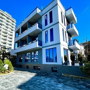 Queen Tamar , Batumi Georgien